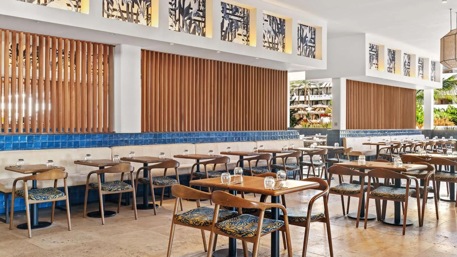 The Rif At Mangrove Beach Corendon Curacao All-Inclusive, Curio By Hilton Willemstad