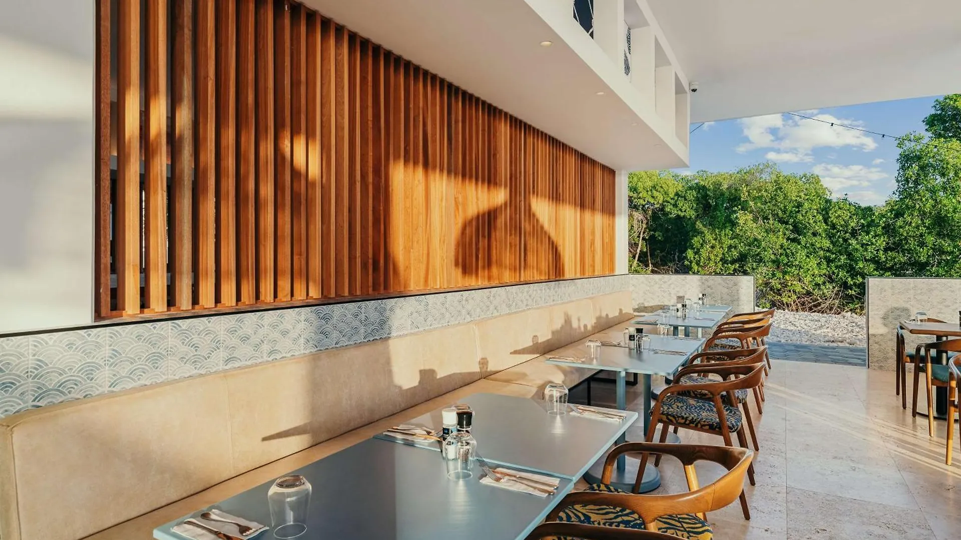 The Rif At Mangrove Beach Corendon All-Inclusive, Curio Willemstad 5*,  Curaçao
