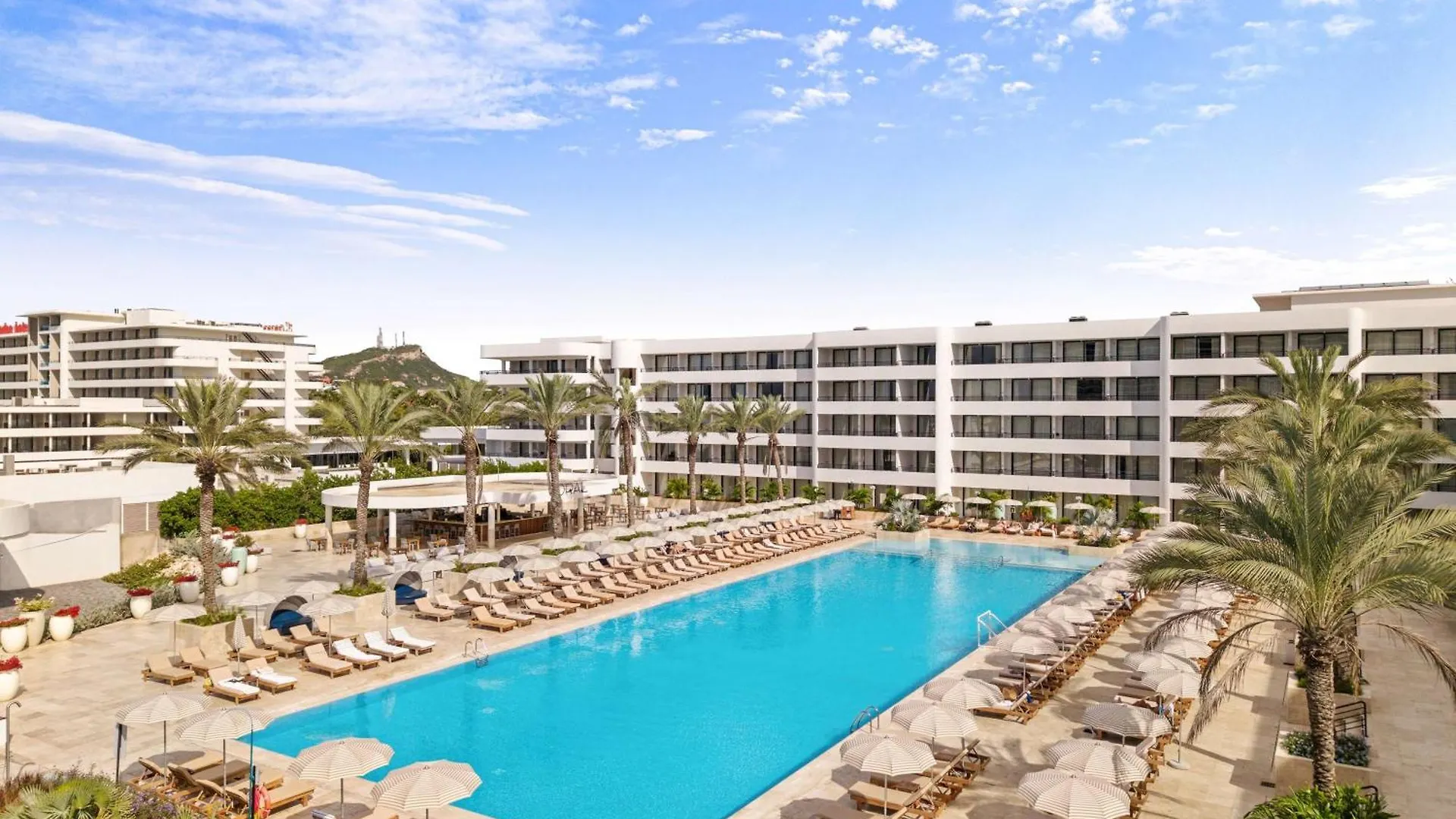 The Rif At Mangrove Beach Corendon All-Inclusive, Curio Willemstad Curaçao